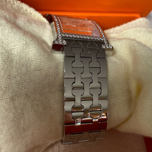 Authentic Hermes H Diamond Bezel Watch HH1.530 main image 4
